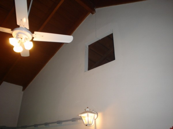 CASA DE UN DORMITORIO CON COCHERA + DEPARTAMENTO DE 2 AMBIENTES AL FONDO