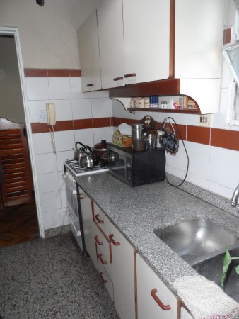 Avellaneda Departamento de 3 ambientes muy amplio