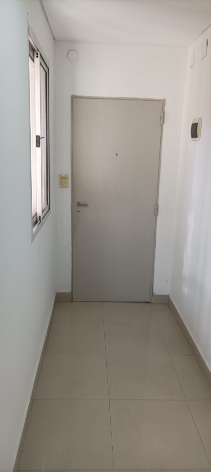 Departamento de 2 ambientes en complejo de Temperley