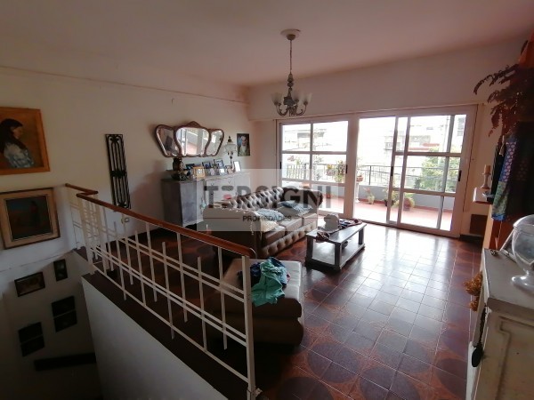 PH de 3 amb. con quincho y terraza en Venta en Avellaneda